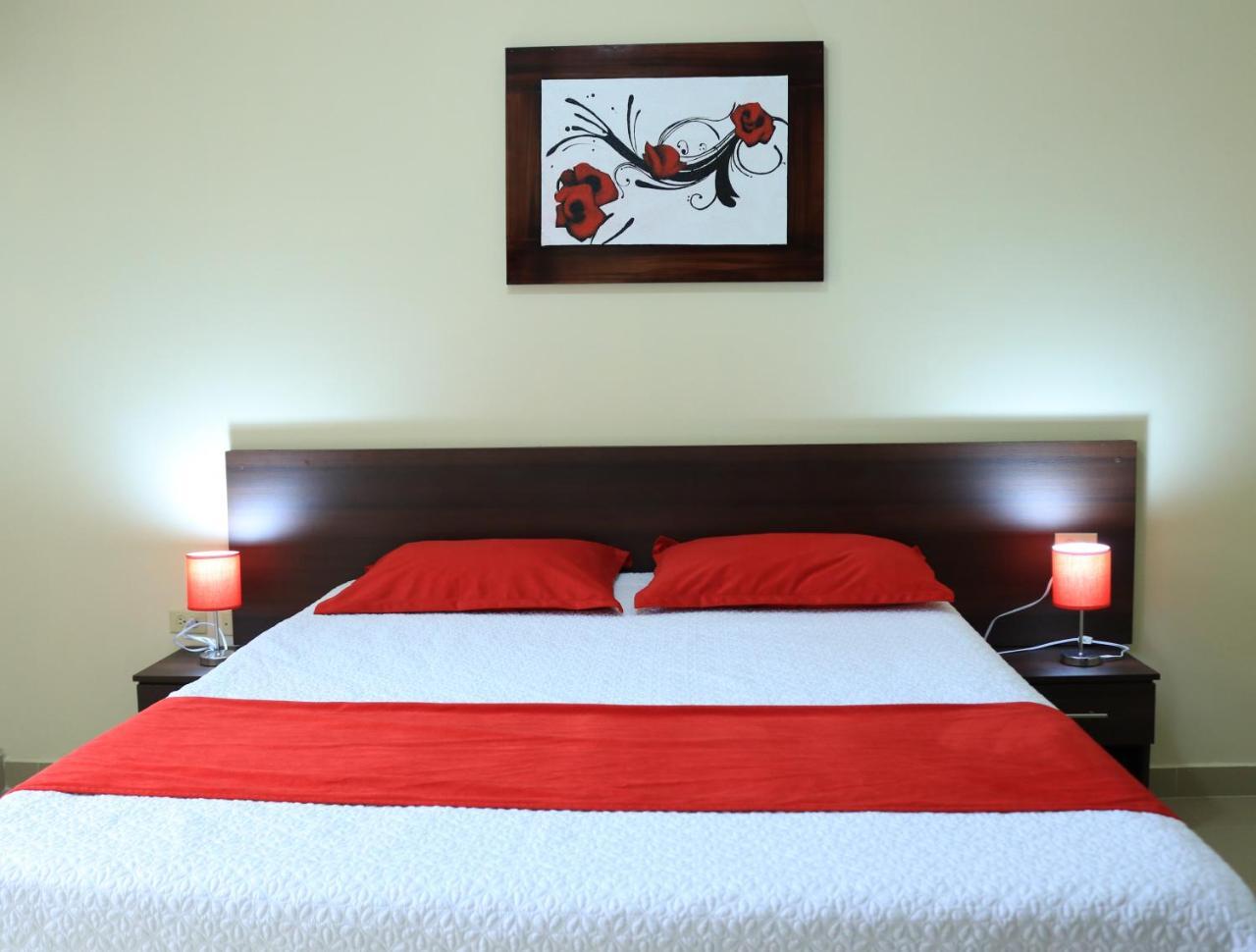Hotel Pikeiro Blue Manta Εξωτερικό φωτογραφία